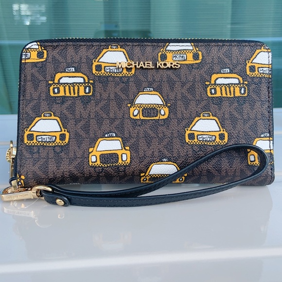 Michael Kors Taxi print wallet - Picture 2 of 16